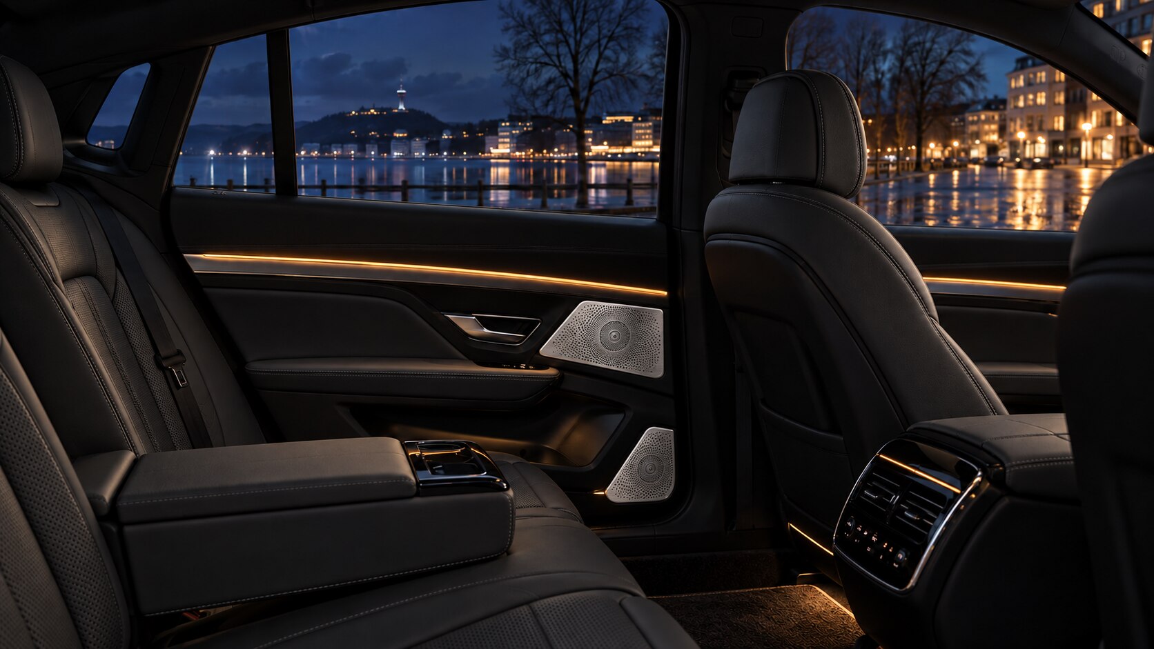 Mercedes-Benz EQE:n musta nahkainen premium-matkustamo ja Burmester-äänentoisto